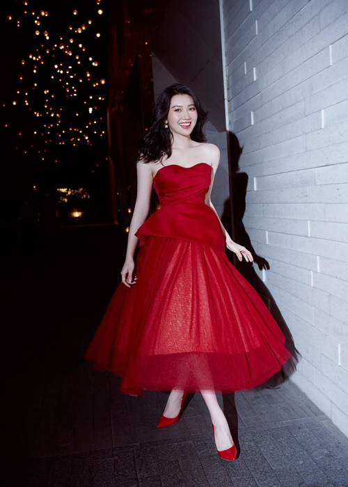 Đẹp đôi nếu hẹn hò, Thúy Ngân - Trương Thế Vinh được nhiều khán giả ghép cặp.