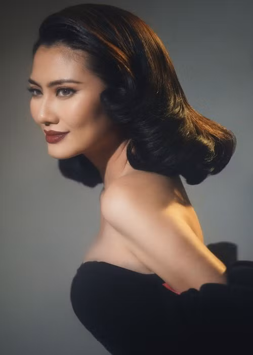 Vợ cũ của Thanh Bình đẹp mặn mà sau khi sinh con trai đầu lòng. Ảnh: Công an TP HCM