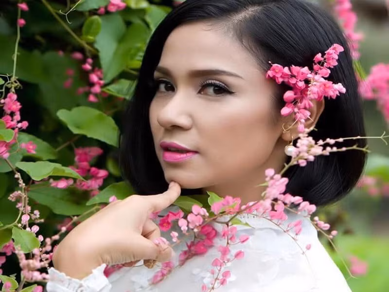 Việt Trinh thực sự thay đổi khi trải qua nỗi đau mất mẹ và anh trai chỉ trong 2 năm. Cùng với những biến cố tình cảm, cô quyết định ở ẩn một thời gian dài. Ảnh: FB Việt Trinh