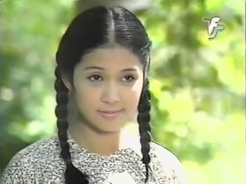 Việt Trinh vụt sáng thành sao khi cô được cố đạo diễn Lê Cung Bắc mời đóng vai chính Bạch Cúc trong bộ phim truyền hình “Người đẹp Tây Đô”. Ảnh: Lao động