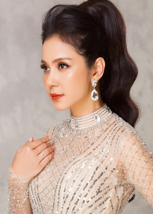 Nữ diễn viên tránh xa mọi ồn ào, thị phi trong những năm trở lại đây. Ảnh: FB Việt Trinh