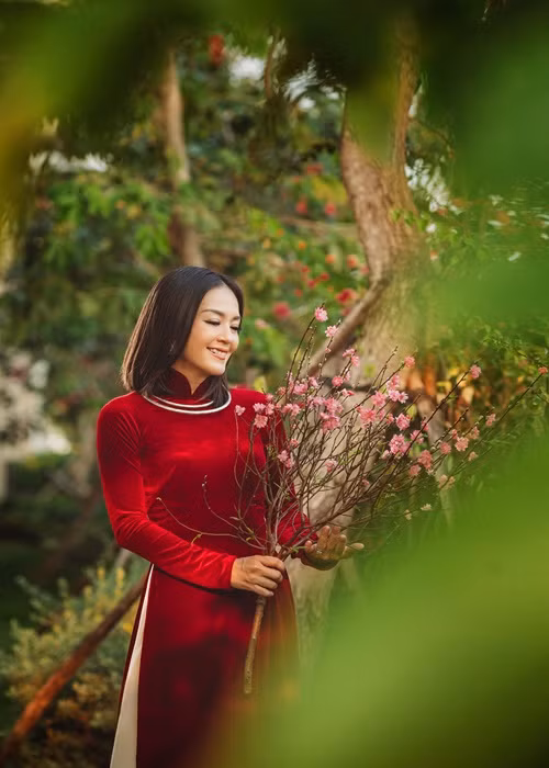 Cựu thành viên Tứ ca ngẫu nhiên chia sẻ, cô có niềm đam mê với áo dài truyền thống nên cứ mỗi lần đến Tết là phải may vài bộ.