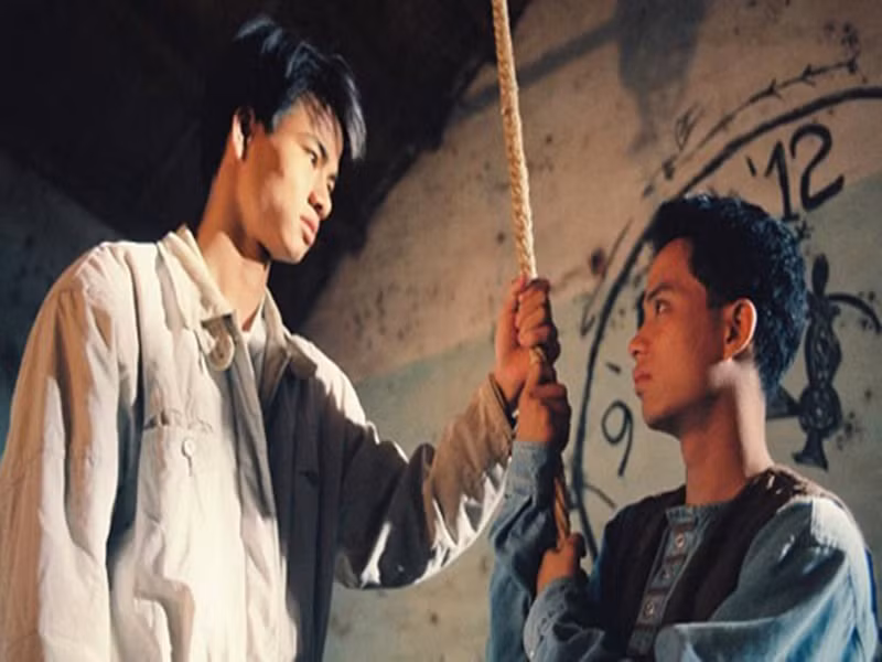 Xuân Bắc bên Phạm Anh Tuấn trong "Kẻ cắp bất đắc dĩ". Ảnh: 2Sao