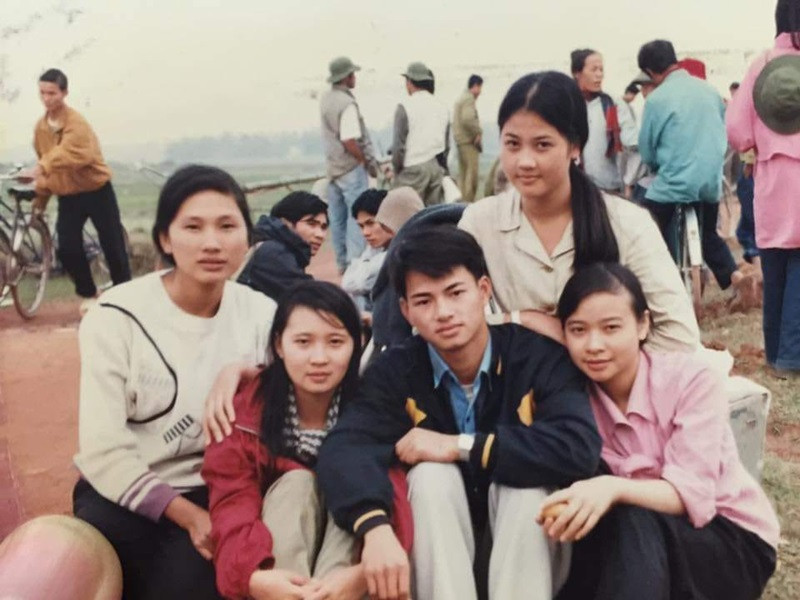 Xuân Bắc chia sẻ ảnh hậu trường đóng phim "Ngã ba Đồng Lộc" năm 1997. Ảnh: FB Xuân Bắc