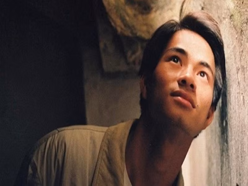 Xuân Bắc đóng phim "Kẻ cắp bất đắc dĩ" năm 1998. Ảnh: Dân Trí