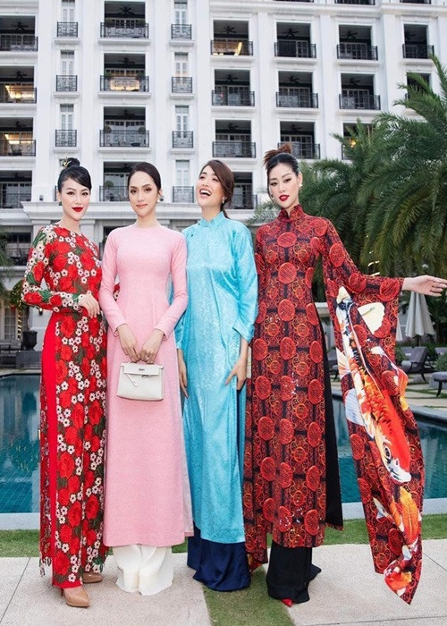 Dàn sao Việt: Phương Khánh, Hương Giang, Lệ Hằng và Khánh Vân đọ sắc khi diện áo dài.