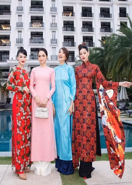Dàn sao Việt: Phương Khánh, Hương Giang, Lệ Hằng và Khánh Vân đọ sắc khi diện áo dài.