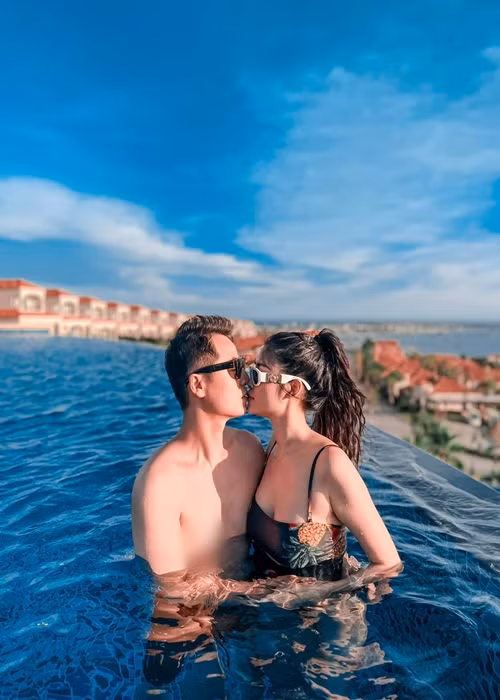 Thủy Anh hiện tại có tổ ấm vô cùng hạnh phúc. Cô được chồng chiều chuộng, tặng nhiều quà giá trị.