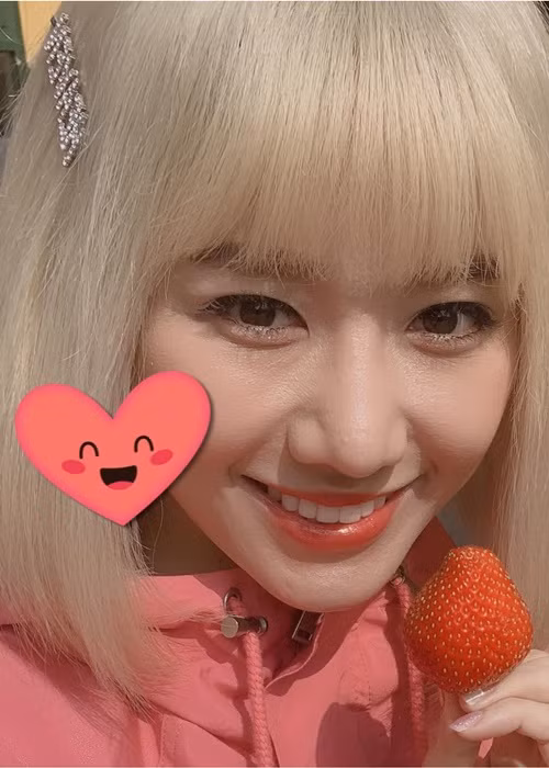 Hari Won chưa từng nghĩ sẽ nhuộm tóc màu bạch kim vì lo lắng đến tóc và da đầu.