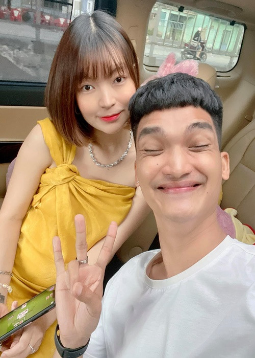 Thể trạng của Thảo Vy khá yếu và khó có con. Vì thế, vợ chồng Mạc Văn Khoa vỡ òa hạnh phúc khi biết tin Thảo Vy có thai. Trong thời gian mang bầu, Thảo Vy được chồng chiều chuộng hết mức.