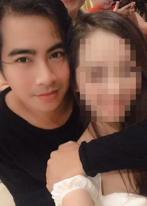 Thanh Bình và loạt sao nam phản ứng ra sao khi bị tố lăng nhăng? Thanh Binh va loat sao nam phan ung ra sao khi bi to lang nhang?