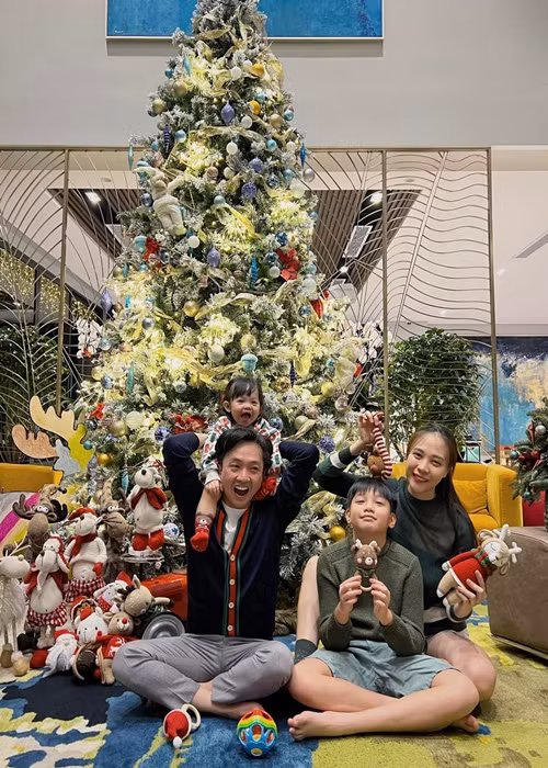 Trong những năm qua, Đàm Thu Trang có mối quan hệ tốt đẹp với con riêng của Cường Đô la.