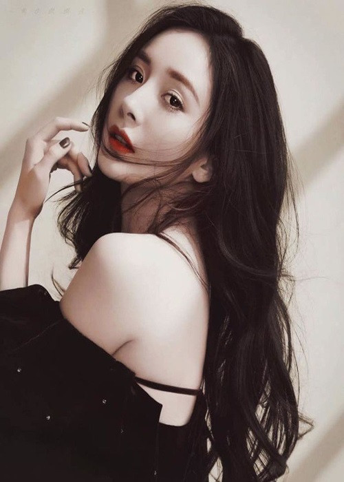 Dương Mịch rất chăm chỉ đóng phim. Mỗi năm, cô xuất hiện trong 2 đến 3 bộ phim truyền hình. Ảnh: Zing