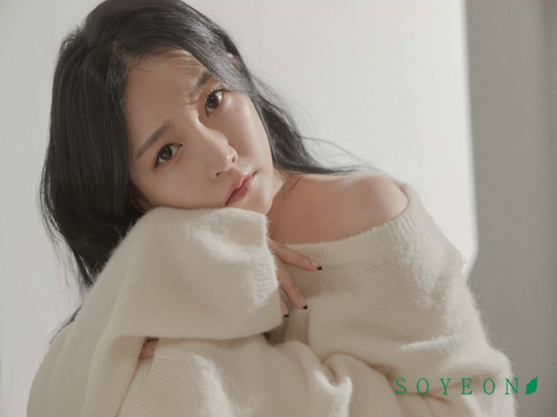 Soyeon sinh năm 1987, hơn chồng sắp cưới 9 tuổi. Cả hai bí mật hẹn hò trong 3 năm qua. Ảnh: Thiếu niên