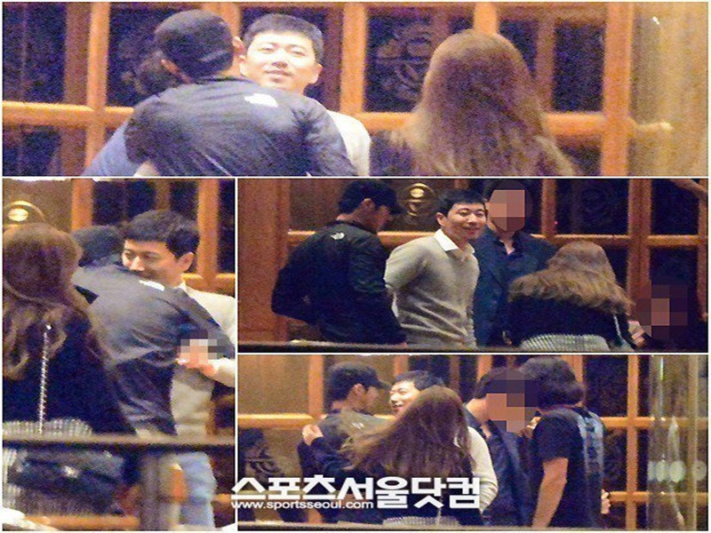 Trong thời gian Oh Jong Hyuk nhập ngũ, Soyeon vẫn thường xuyên liên lạc với bạn trai. Ảnh: Zing