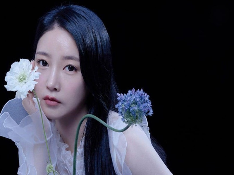 Năm 2016, Oh Jong Hyuk và Soyeon chia tay. "Đúng là họ đã chia tay trong thời gian gần đây. Chúng tôi không biết chính xác thời gian và lý do chia tay vì đây là chuyện cá nhân của họ", quản lý của Oh Jong Hyuk xác nhận. Năm 2020, bạn trai cũ của Soyeon kết hôn. Ảnh: Lao động