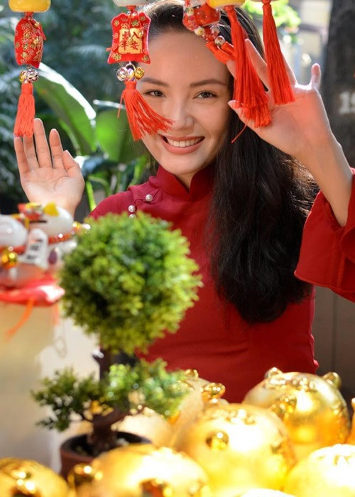 Được ghép đôi với Hà Anh Tuấn, Phương Linh khẳng định cô và nam ca sĩ chỉ là bạn bè. Ảnh: FB Phương Linh