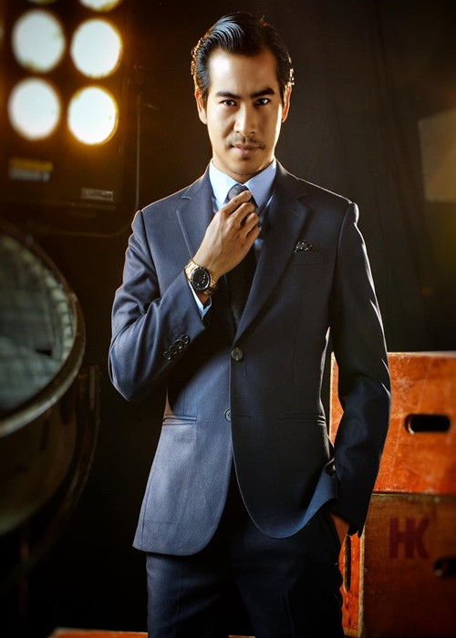 “Đây là chuyện tình cảm 1 phía. Tôi sai khi đã không cắt đứt mối quan hệ không rõ ràng này từ sớm. Tôi chưa rõ bạn cố tình làm ồn ào chuyện này để làm gì. Tôi đã xem bạn là người rất thân thiết nhưng lời bạn nói tôi thích bạn và tỏ tình hẹn hò yêu đương là hoàn toàn sai sự thật. Tôi chỉ nói việc này 1 lần và không để mọi chuyện đi sai hướng theo cách của bạn. Tôi có cảm xúc hay yêu ai tôi sẵn sàng thừa nhận, nhưng riêng T thì không”, chồng cũ của Ngọc Lan cho hay