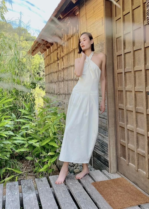 Động thái đáp trả của Lê Thúy nhận được sự ủng hộ của nhiều đồng nghiệp và khán giả. “Sang vậy thôi muốn gì nữa", diễn viên Tú Vi bình luận. "Đẹp quá nè", Hoa hậu Hà Kiều Anh viết.