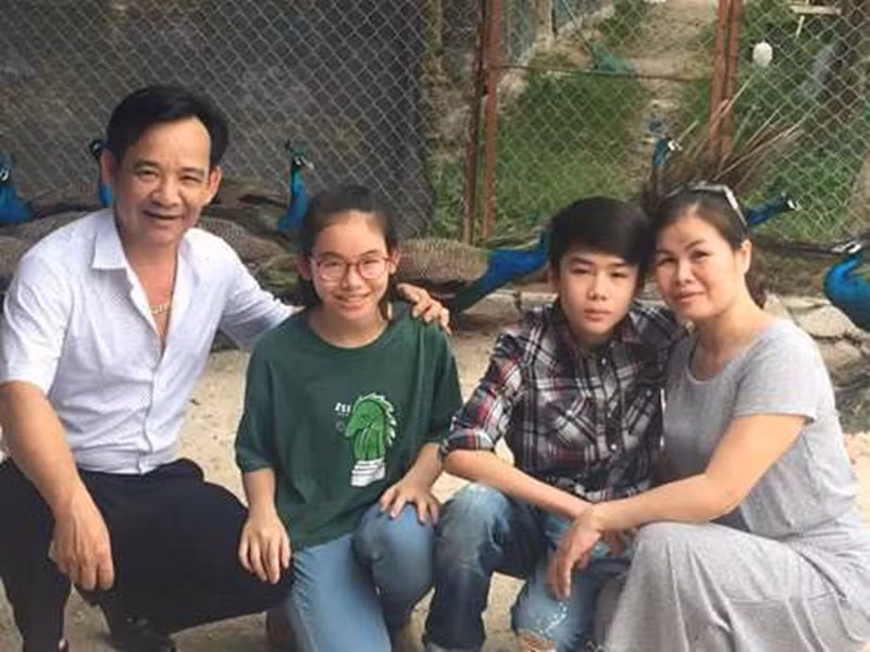 "Nếu không phải cô ấy, thì không biết đời tôi sẽ ra sao", Quang Tèo tâm sự. Ảnh: Yan