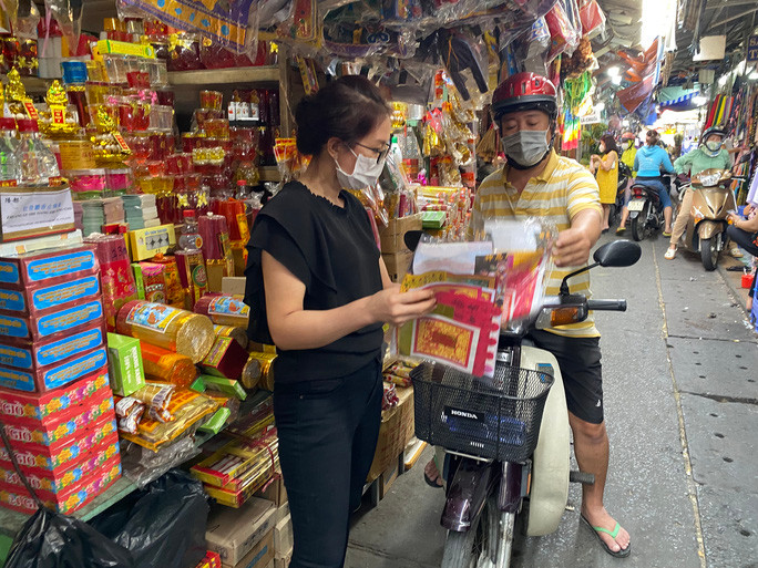 Gia ca chep tang gan gap doi truoc ngay dua ong Tao-Hinh-3