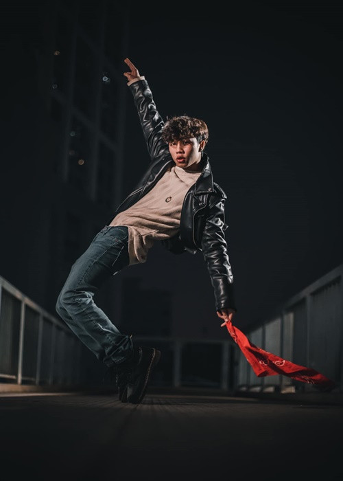 Con trai của Vân Dung có năng khiếu nghệ thuật. Hiện tại, Long Vũ học khoa Diễn viên Kịch - Điện ảnh, trường Đại học Sân khấu - Điện ảnh Hà Nội.