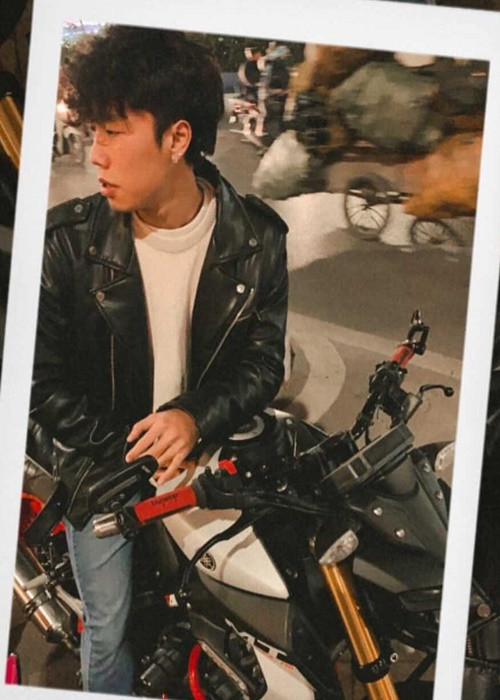 Trên trang cá nhân, Long Vũ hiếm khi nhắc đến mẹ.