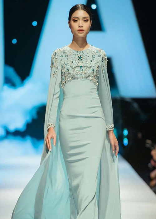 Mới đây, Nguyễn Tuyết qua đời vì tai nạn ở tuổi 29. Sự ra đi của cô khiến các thí sinh Vietnam's Next Top Model 2011 rất thương tiếc. Ảnh: FBNV