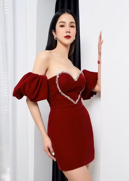 Diệp Lâm Anh không hề dựa hơi nhà chồng từ khi lập gia đình.