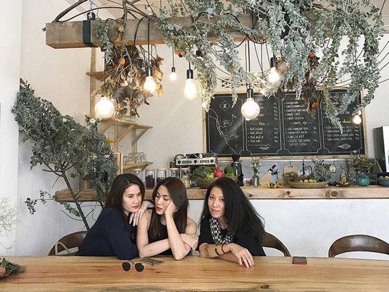 Thân thiết với Thân Thúy Hà, Hà Tăng từng khóc và tủi thân vì không được đàn chị mời dự tiệc sinh nhật của con trai.