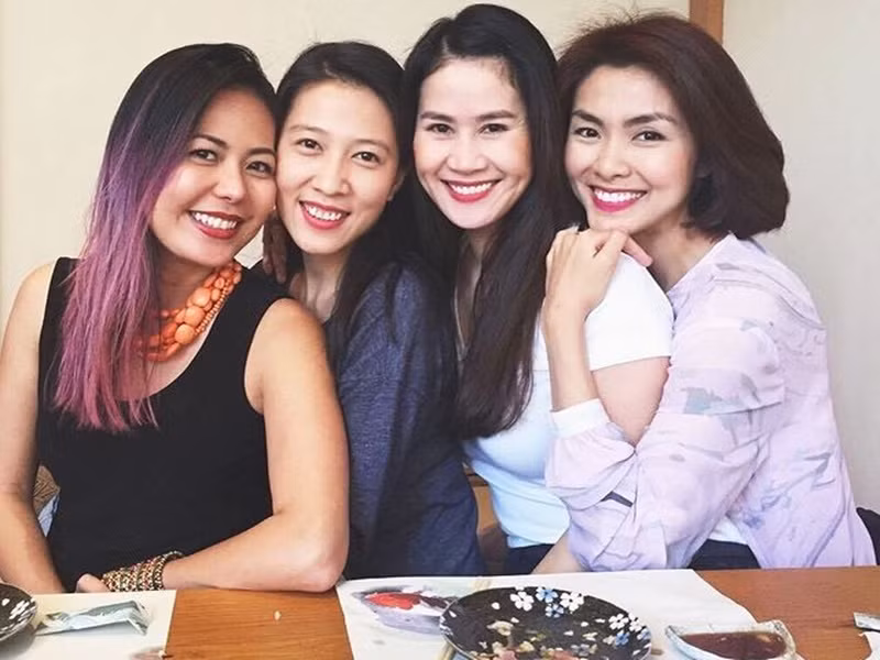 Nhóm bạn thân của Hà Tăng luôn cho rằng nếu ai nổi tiếng hoặc may mắn, những người còn lại đều hiểu, bạn mình xứng đáng với điều đó.