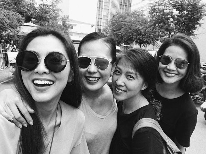 Thân Thúy Hà cho biết, mọi chuyện chỉ là hiểu lầm. “Sinh nhật con trai vào dịp cuối tuần. Tôi biết những ngày này, Sẻ Nhỏ dành hết thời gian cho chồng con nên không muốn làm phiền”, Thân Thúy Hà nói.