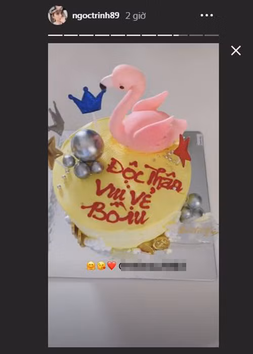 Bạn bè thân thiết chúc mừng Ngọc Trinh quay trở lại cuộc sống độc thân vui vẻ.