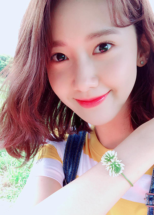 Yoona từng hẹn hò diễn viên Lee Seung Gi trong 2 năm. Đến nay, đây là mối tình duy nhất nữ ca sĩ công khai.