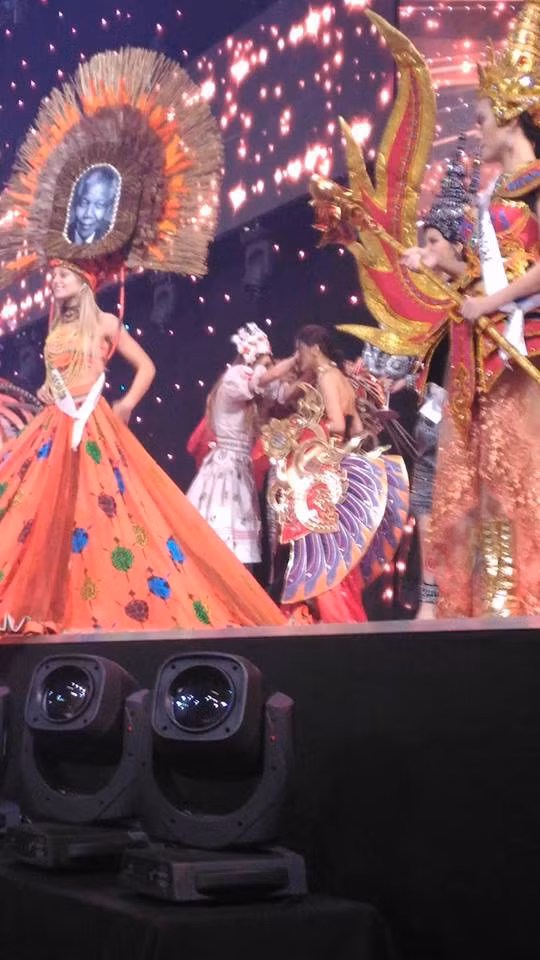 Quoc phuc cho Hoang Thuy thi Miss Universe 2019: Mac di thi, sao nhu di day?-Hinh-6