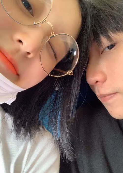 Ca sĩ Han Sara cũng là khách mời của đám cưới Đông Nhi.