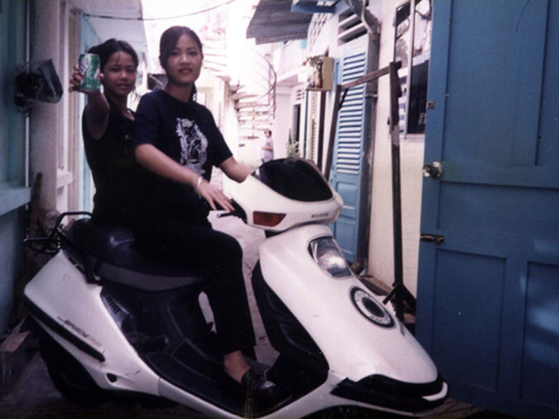 Hình ảnh Nhật Kim Anh bên Quế Vân khi cả hai là thiếu nữ.