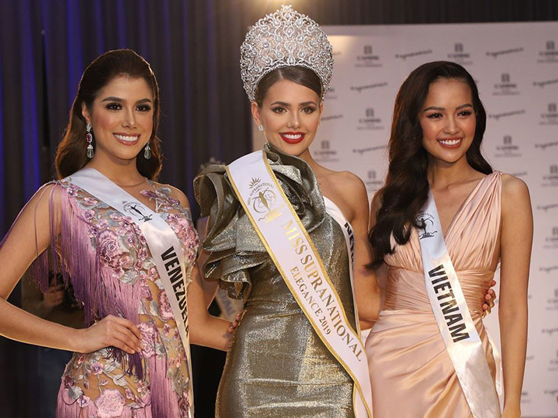 Người chiến thắng ở phần thi Người đẹp thanh lịch là đại diện Hà Lan và được trao vương miện. Về thứ hai và ba lần lượt là đại diện Việt Nam và đại diện Venezuela.