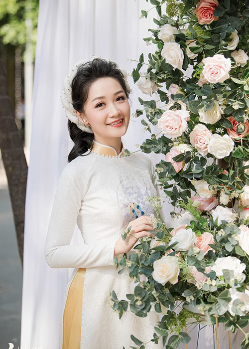 Cô từng lọt top 10 cuộc thi Hoa hậu Việt Nam.