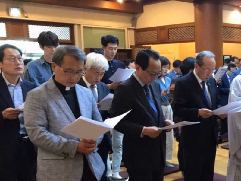 Sức khỏe của Kim Woo Bin ngày càng cải thiện.