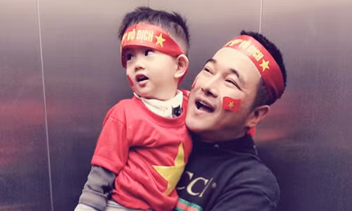 Minh Quan len tieng khi bi nghi lam “phe ve” tran Viet Nam - Thai Lan-Hinh-2