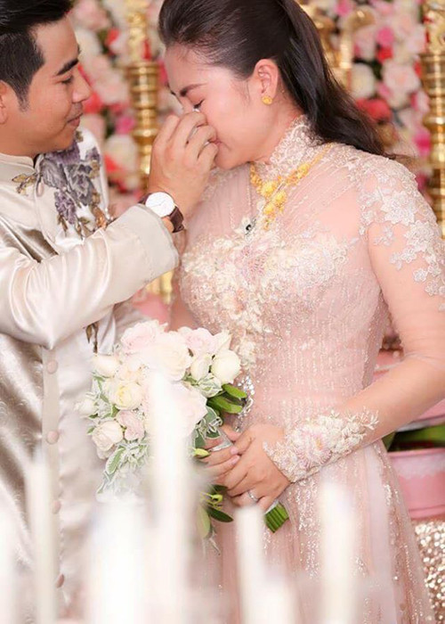 Thanh Bình cho biết, là người ở bên, hiểu rõ Ngọc Lan qua từng biến cố, vì thế anh càng yêu thương và lo lắng cho cô.