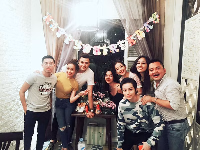 Hoàng Thùy Linh từng hẹn hò Vĩnh Thụy trong khi Gil Lê vướng tin đồn tình cảm với Chi Pu.