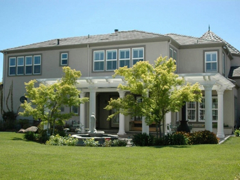 Sau nhiều năm sinh sống ở Mỹ, Cát Tuyền đang sở hữu biệt thự trị giá 4 triệu USD ở San Jose, miền Nam tiểu bang California.