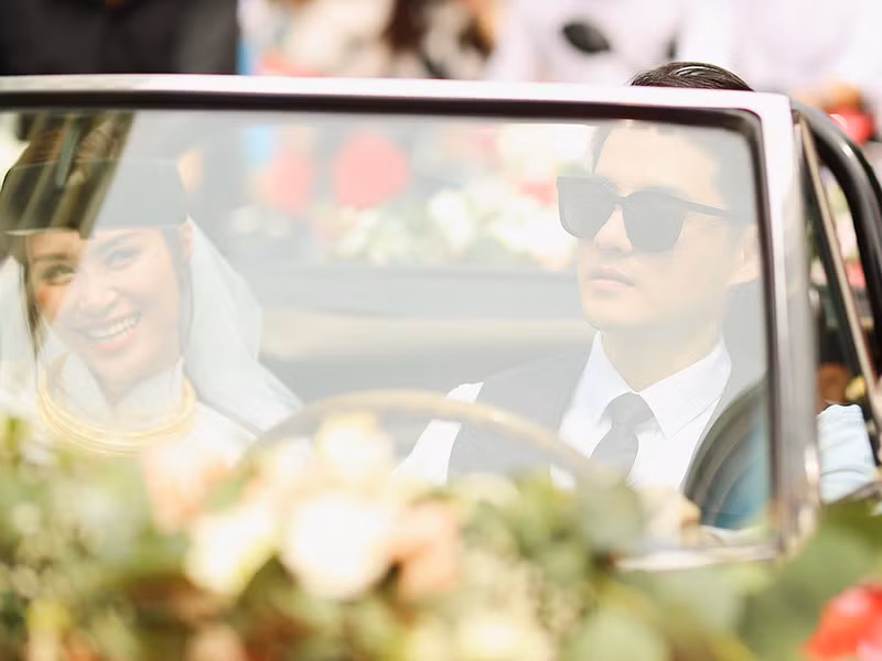 Lễ ăn hỏi của cặp đôi vàng Vbiz được tổ chức không quá phô trương. Ảnh: Zing