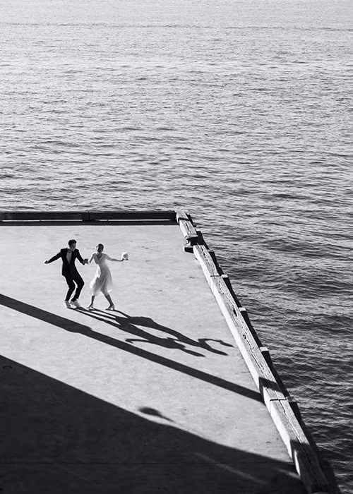 Tiệc cưới của Ông Cao Thắng - Đông Nhi chắc chắn sẽ sôi động bởi sau khi cử hành hôn lễ, cô dâu chú rể tổ chức chương trình nhảy múa, ca hát ngoài trời dành cho khách mời.