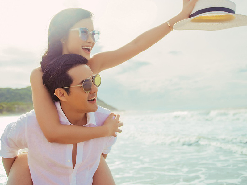 Dam cuoi cua Dong Nhi - Ong Cao Thang tai Phu Quoc hoanh trang co nao?