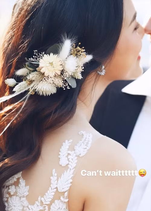 Sau khi xác nhận chuyện kết hôn, Hoàng Oanh hồi hộp đếm ngược từng ngày làm đám cưới.