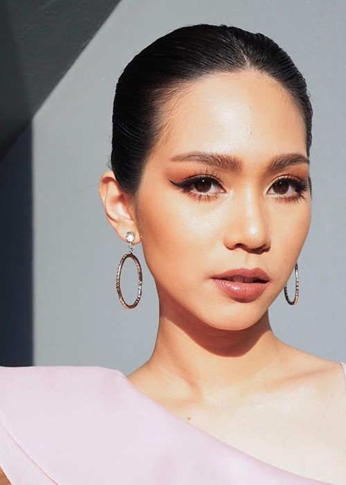 Sở hữu nhan sắc ngọt ngào, Sireethorn được đánh giá cao ngay từ khi mới tham gia cuộc thi Hoa hậu Quốc tế.
