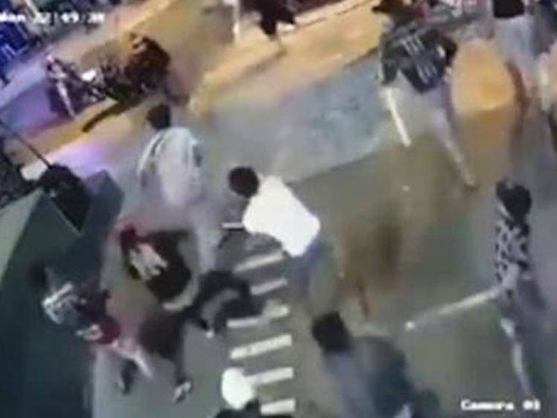 Dieu 20 dan em den chem chet Quan “xa lo”, nu Viet kieu doi mat an phat nao?